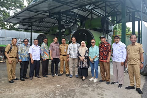 Komisi C DPRD Depok Kunjungi TPS Mekarjaya